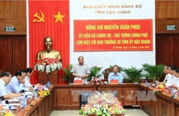 Thủ tướng Nguyễn Xuân Phúc làm việc với tỉnh Hậu Giang 